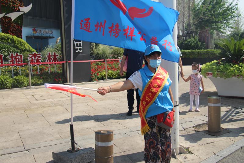 <strong>櫈色TV操美女逼</strong>